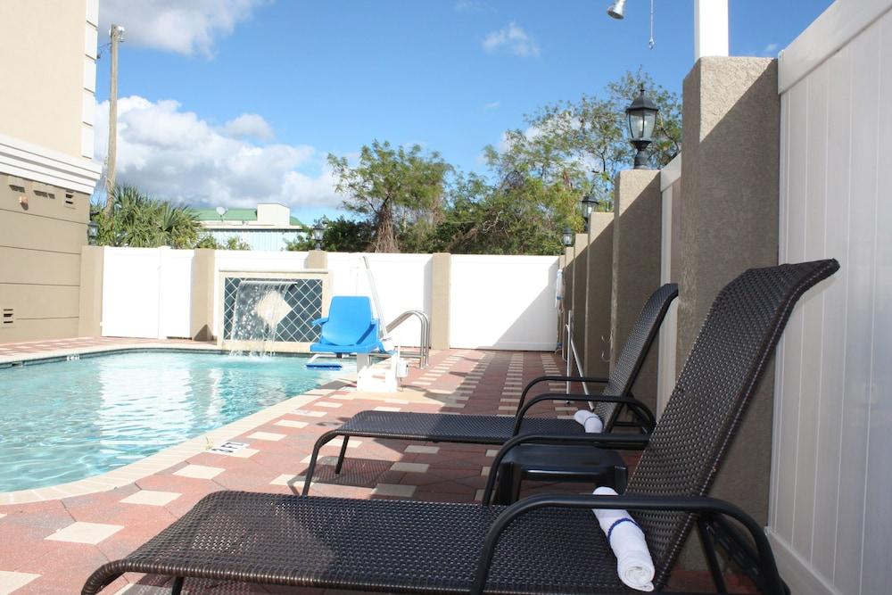 Country Inn & Suites By Radisson, Tampa Airport North, Fl ภายนอก รูปภาพ